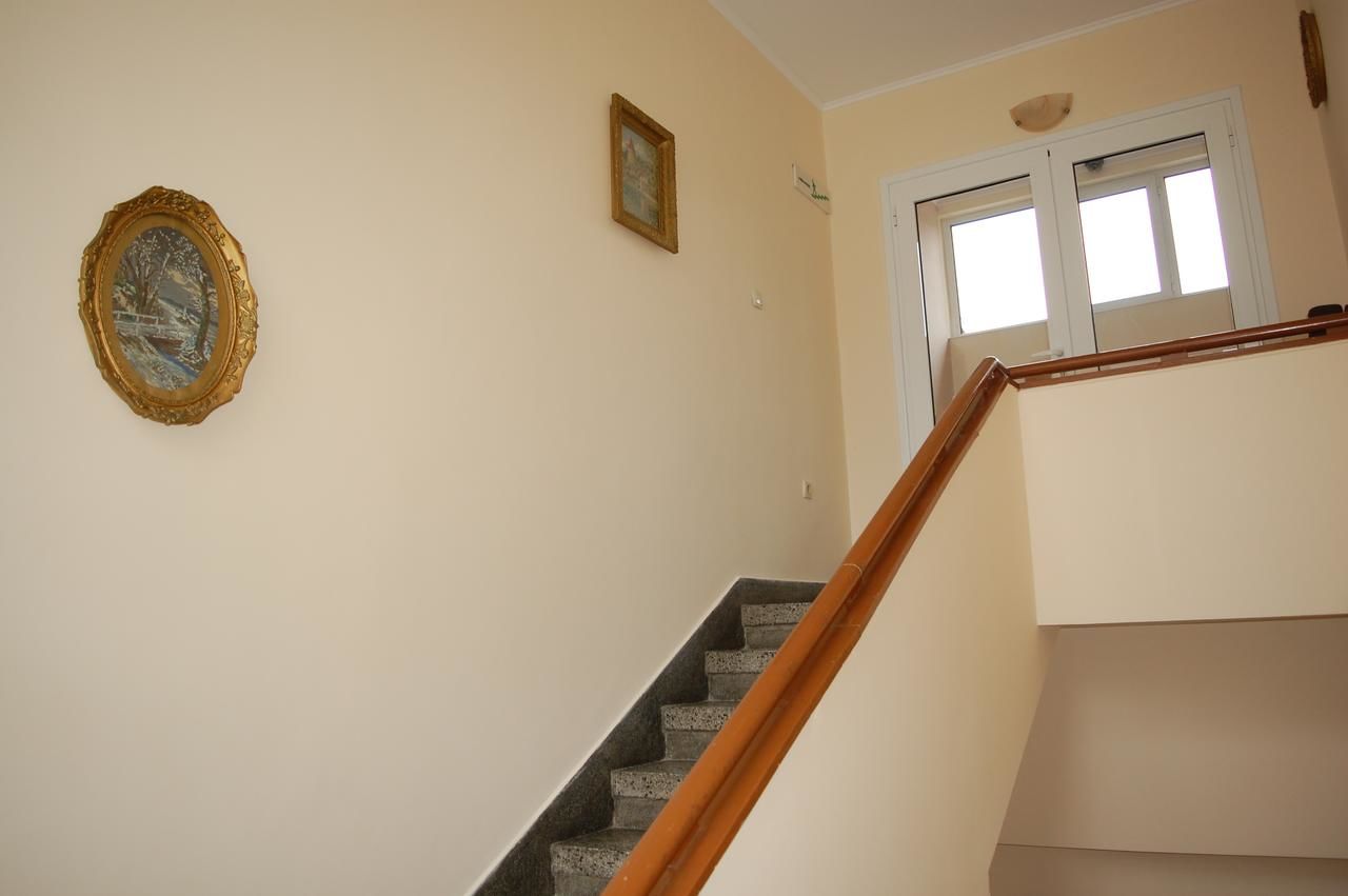 Отель Hotel Vitosha Трявна-34